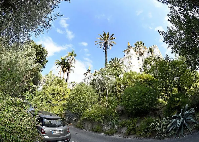 Winter Palace * 芒通